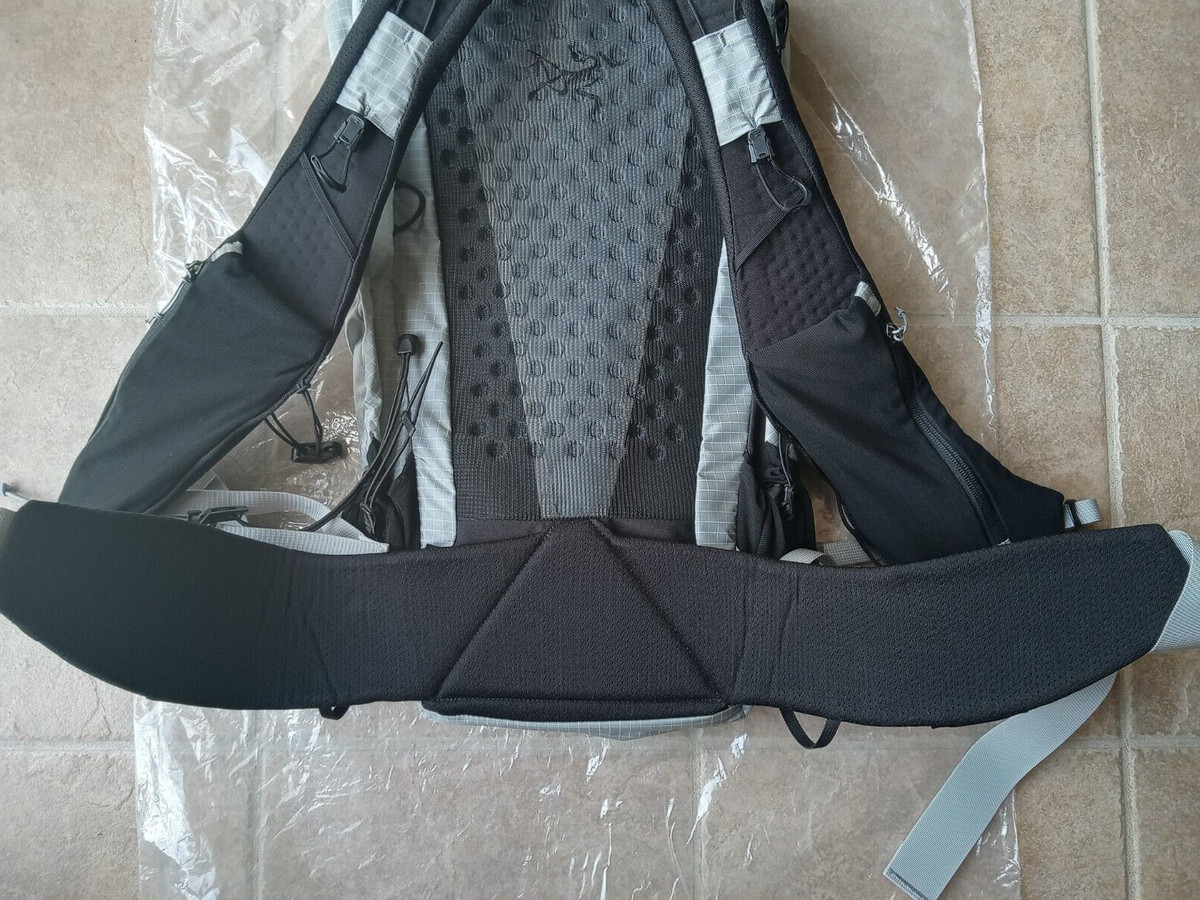 Arc'teryx Aerios 30 Backpack, Pixel Gray, Mens Tall