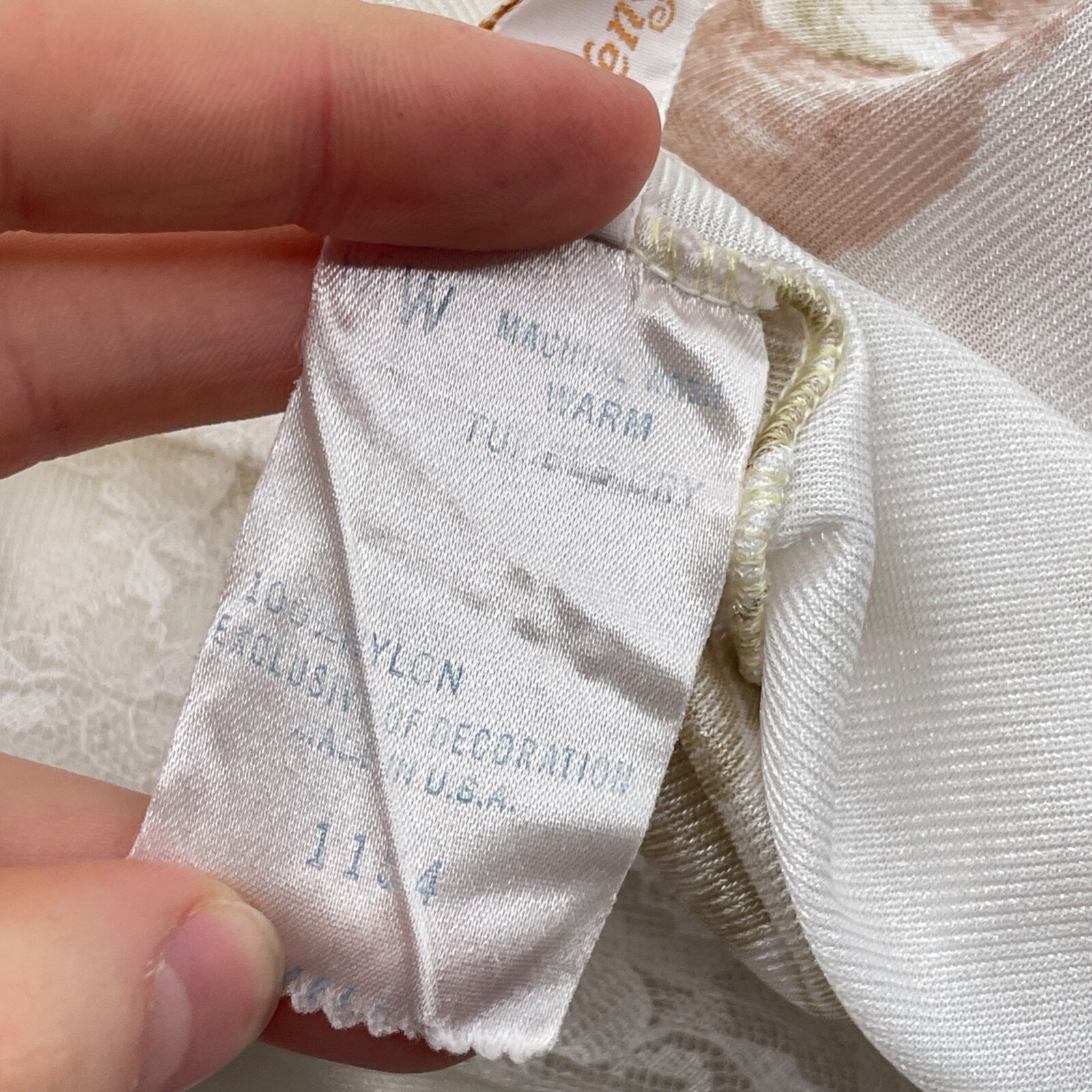 ILISE STEVENS Pegnoir Set womens L lace Nightgown floral Robe 100% nylon 2 piece