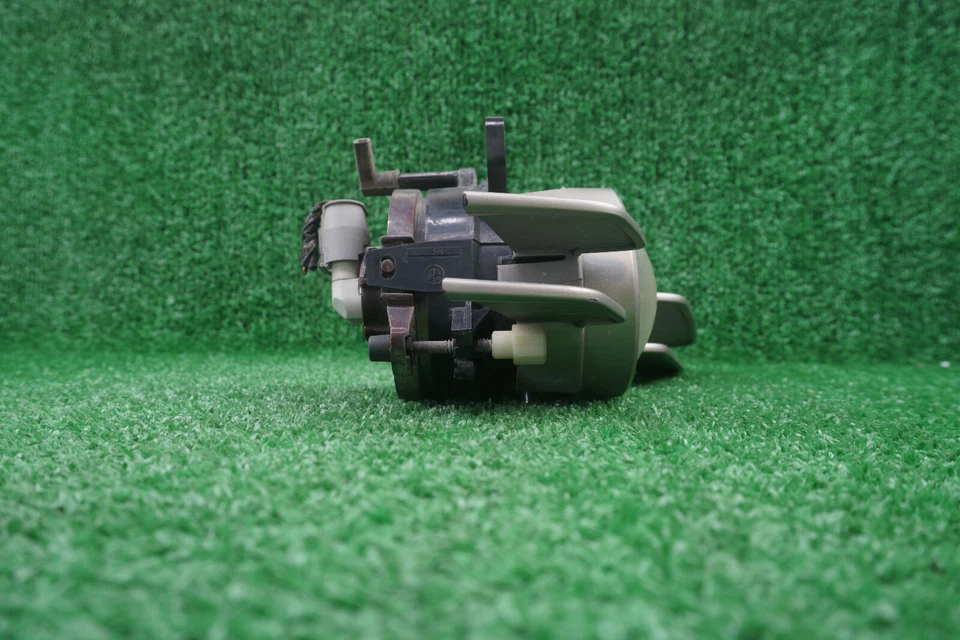 2001 BMW 330ci farol de neblina lateral direito do passageiro com asas fabricante de equipamento original - Imagem 4 de 4