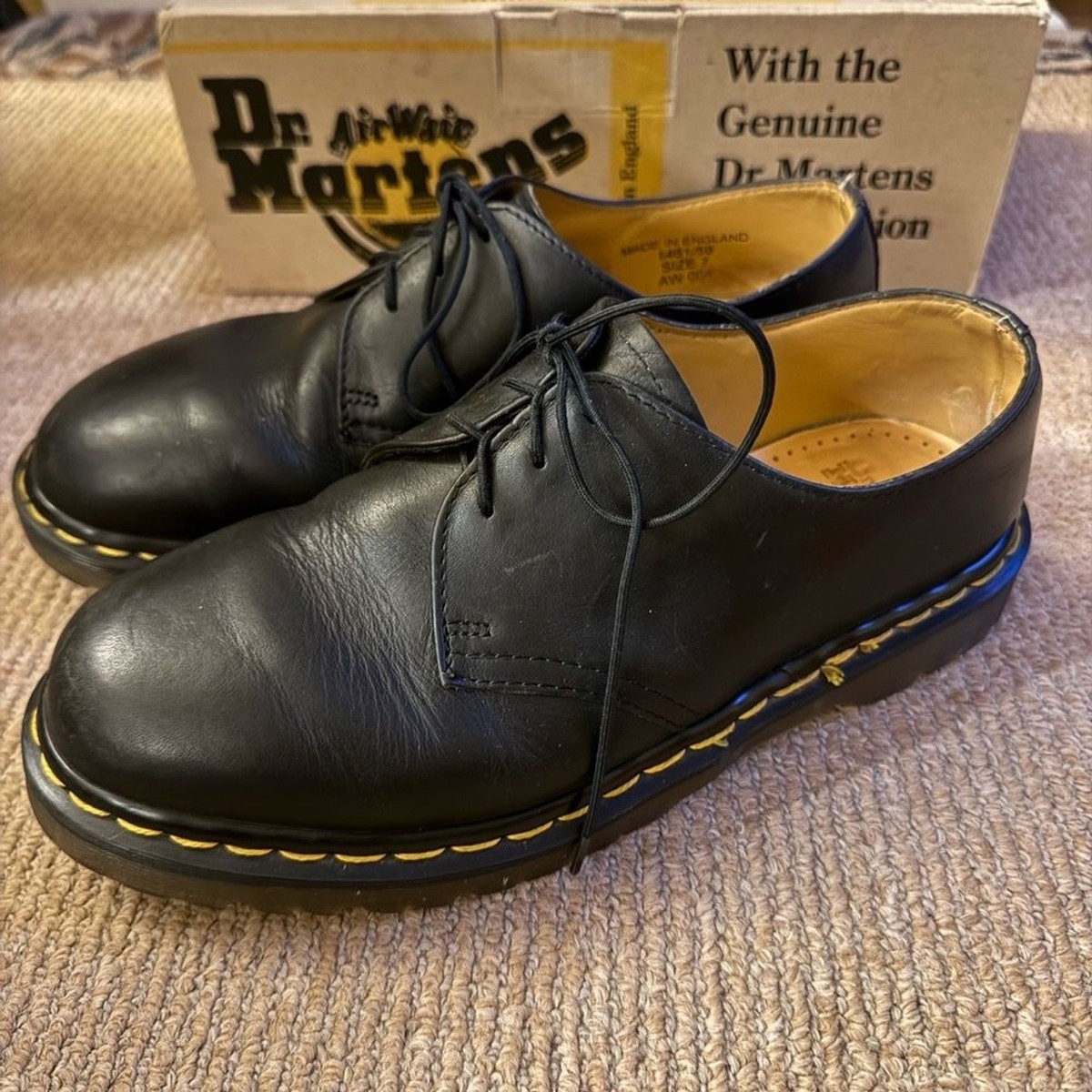 Vtg Dr. Martens Black Leather 1461 Black Leather greasy 3  display picture 2