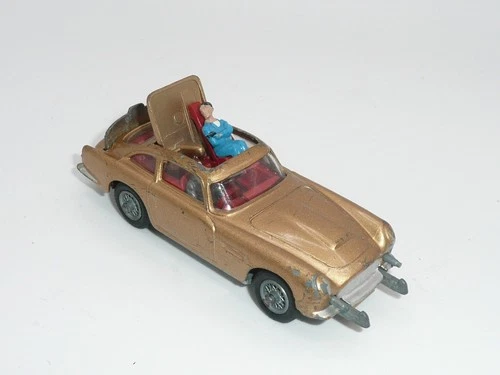 Corgi 261 James Bond 007 Aston Martin DB5  1st Issue w/ Baddies  *vintage*