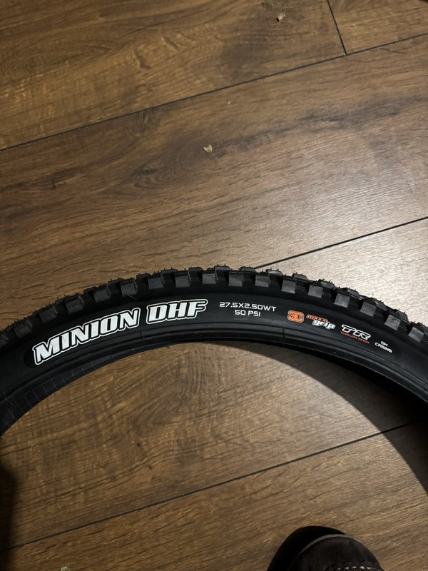 Maxxis Minion DHF 3C MaxxGrip DH Casing Tubeless Ready Tire 27.5 x 2.5 WT MTB