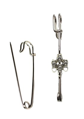 TIB10 4 Totenköpfe Emblem auf einem Schal Kilt Pin 3'' 7,5 cm