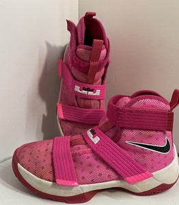 lebron think pink