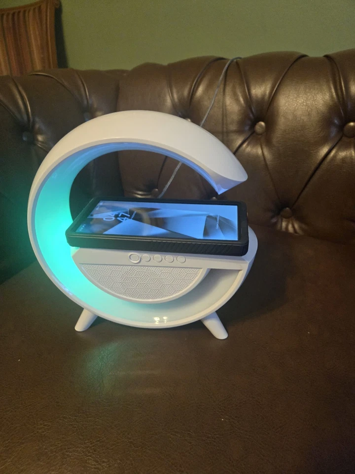 Smart Wireless Fast Charger, Speaker & Night Light – 3-in-1 Alarm Clock RGB - Image 2 of 4