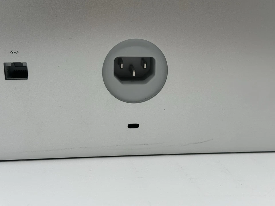 Apple iMac 14,3 (1TB HDD, 121GB SSD, i5-4570S, 2.90 GHz, 16GB RAM) No Stand/OS - Image 3 of 4