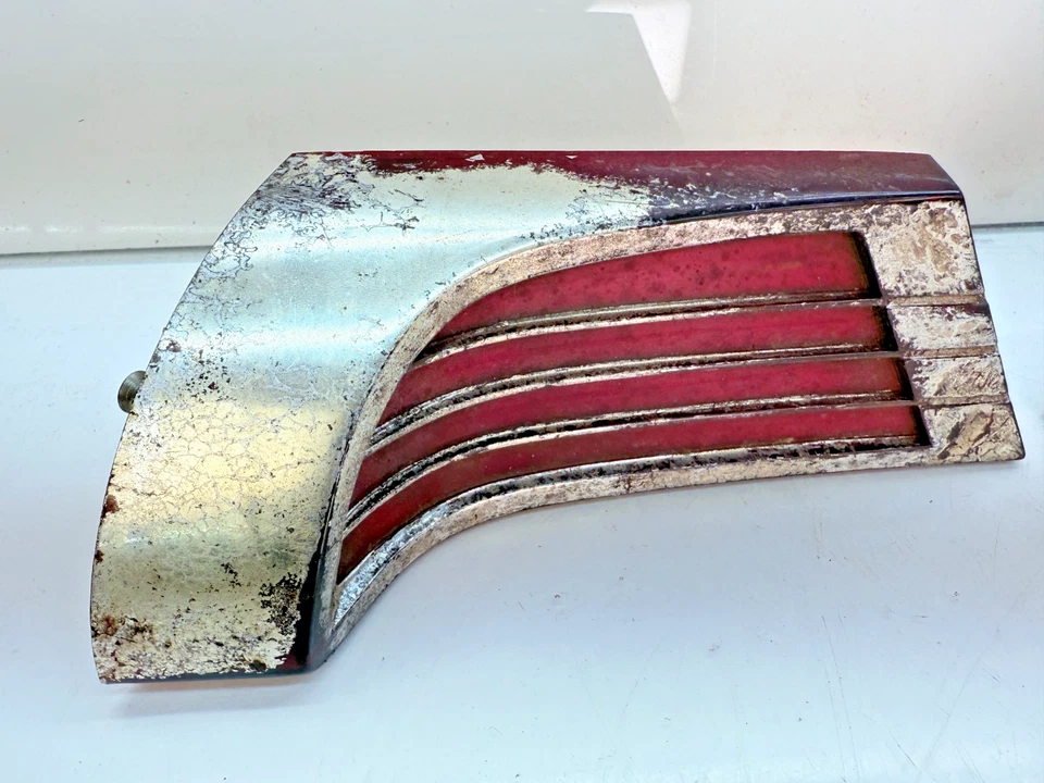 OEM 1959 1960 1961 CHEVROLET IMPALA ARM REST REFLECTORS B80-1 - Image 2 of 4