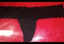 NeW Vs Pink aztec lace trim thong Panty Size small black 