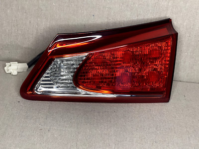 2009-2010 Lexus IS250 IS350 PASSENGER INNER TAIL LIGHT OEM 81581-53130