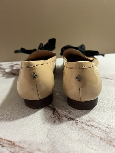 KATE SPADE NEW YORK Cosetta Too Pointed Toe Bow Loafers Size 6 M Patent Leather - Picture 6 of 9