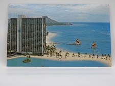 Postcard Hilton Hawaiian Village Honolulu Hawaii Published Mike Roberts     F861