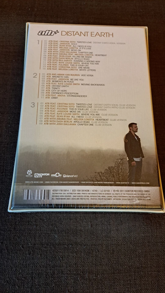 ATB Distant Earth strictly limited deluxe fanbox (neu OVP) - Bild 3 von 3
