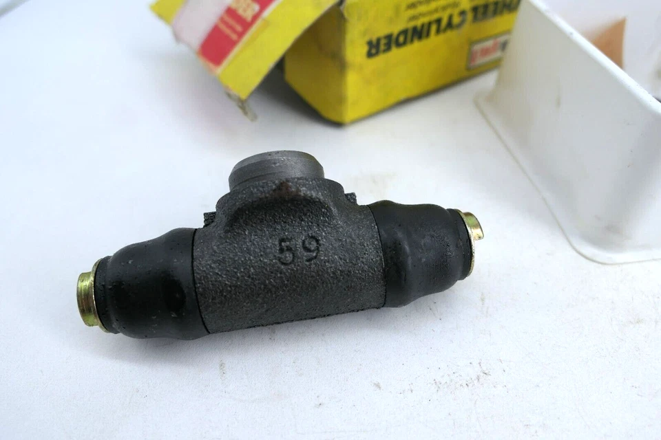 Audi 50 74-78 80 74 VW Golf MK1 74 Passat Scirocco Jetta cilindro de rueda DWC313 Foto 3 de 3