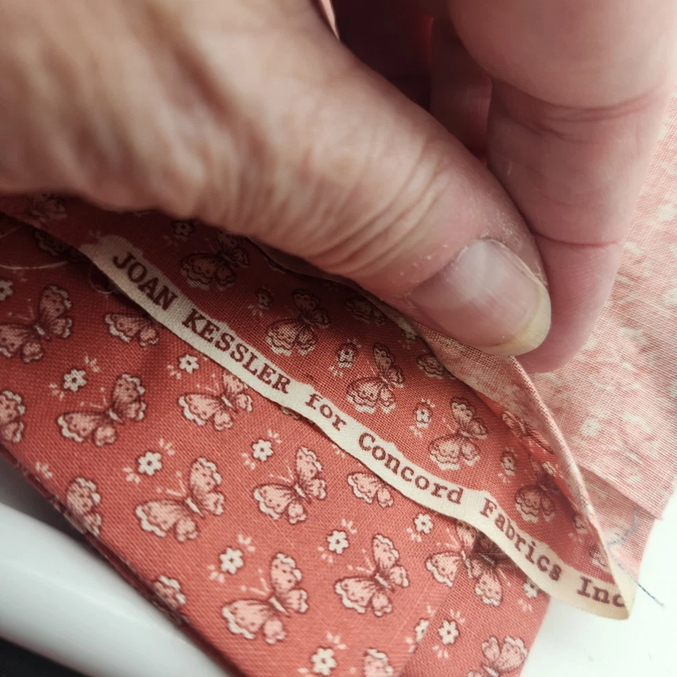 Vintage Quilting Fabric 7# Mixed Lot USA Craft Material Sewing Scraps  - Image 3 of 4