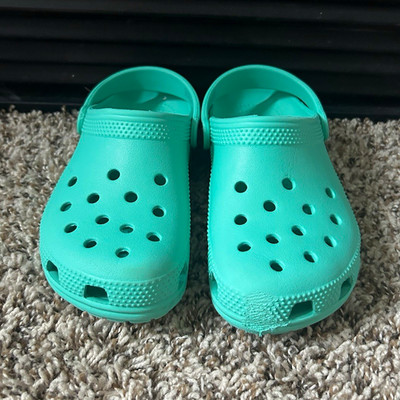 Little boys Crocs Classic Unisex Kids Clog Green Slip On Lightweight US Size 13