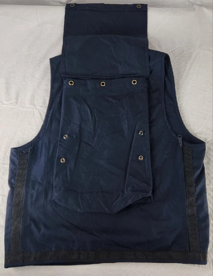 The Nature Company Navy Blue Naturalist Hunting Fishing Photographer Vest Size L - Image 4 of 4
