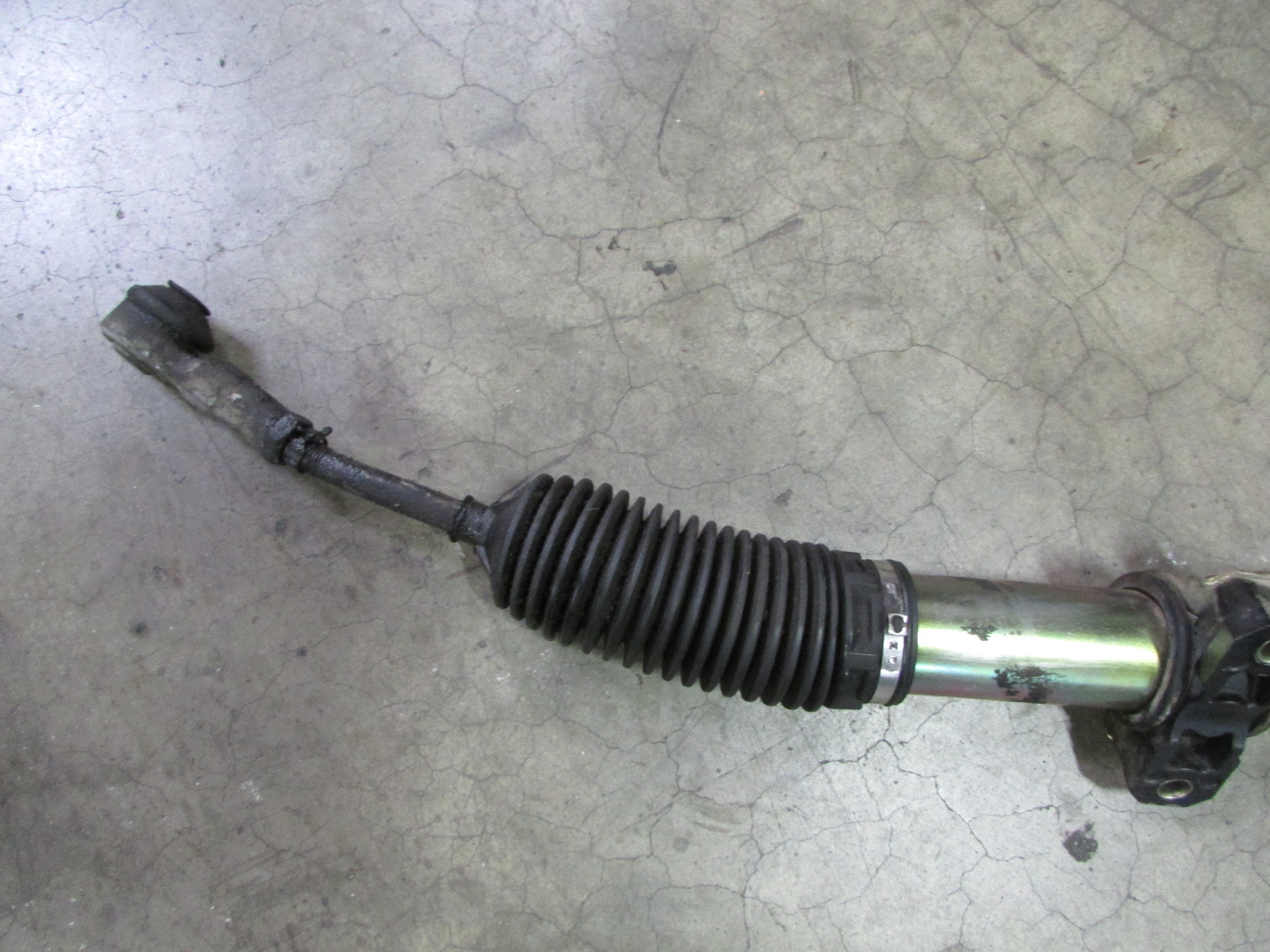Maserati Quattroporte, Steering Gear Rack, RH Inner Tie Rod Bent Used, 207389