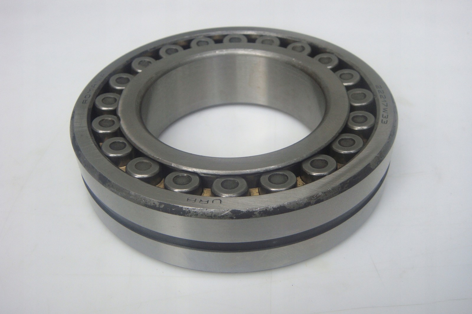 URB 22217 W33 Spherical Roller Bearing 85x150x36
