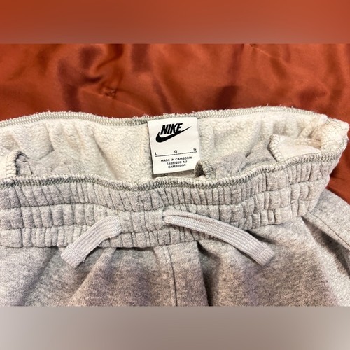 Nike Kids Size Large Gray Joggers Activewear Fall Winter Cozy - Picture 4 of 6