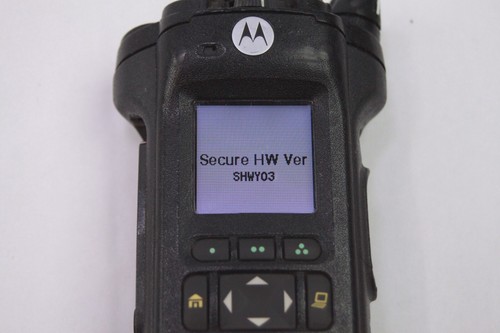 MOTOROLA APX6000 H98UCF9PW6AN 7/800MHZ TWO WAY RADIO P25 AS IS DAMAGED KNOB #3 - Zdjęcie 10 z 20