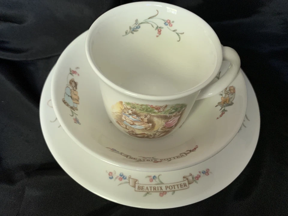 Peter's Rabbit World of Beatrix Potter Juego de 3 piezas Plato Taza y Cuenco Royal Albert Foto 4 de 4
