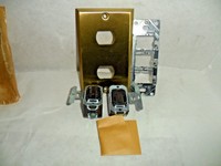 Vintage Arrow Hart & Hegeman Despard 2 Opening Plug Outlet With Brass Cover Vintage Arrow Hart & Hegeman Despard 2 Opening Plug Outlet With Brass Cover