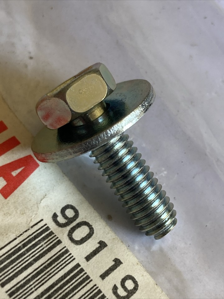 Yamaha 90119-06060 Screw Support Footrest CW50 Booster BW'S 50 XC125 ...