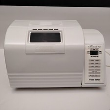 WEST BEND 2LB Traditional Style Automatic Bre...