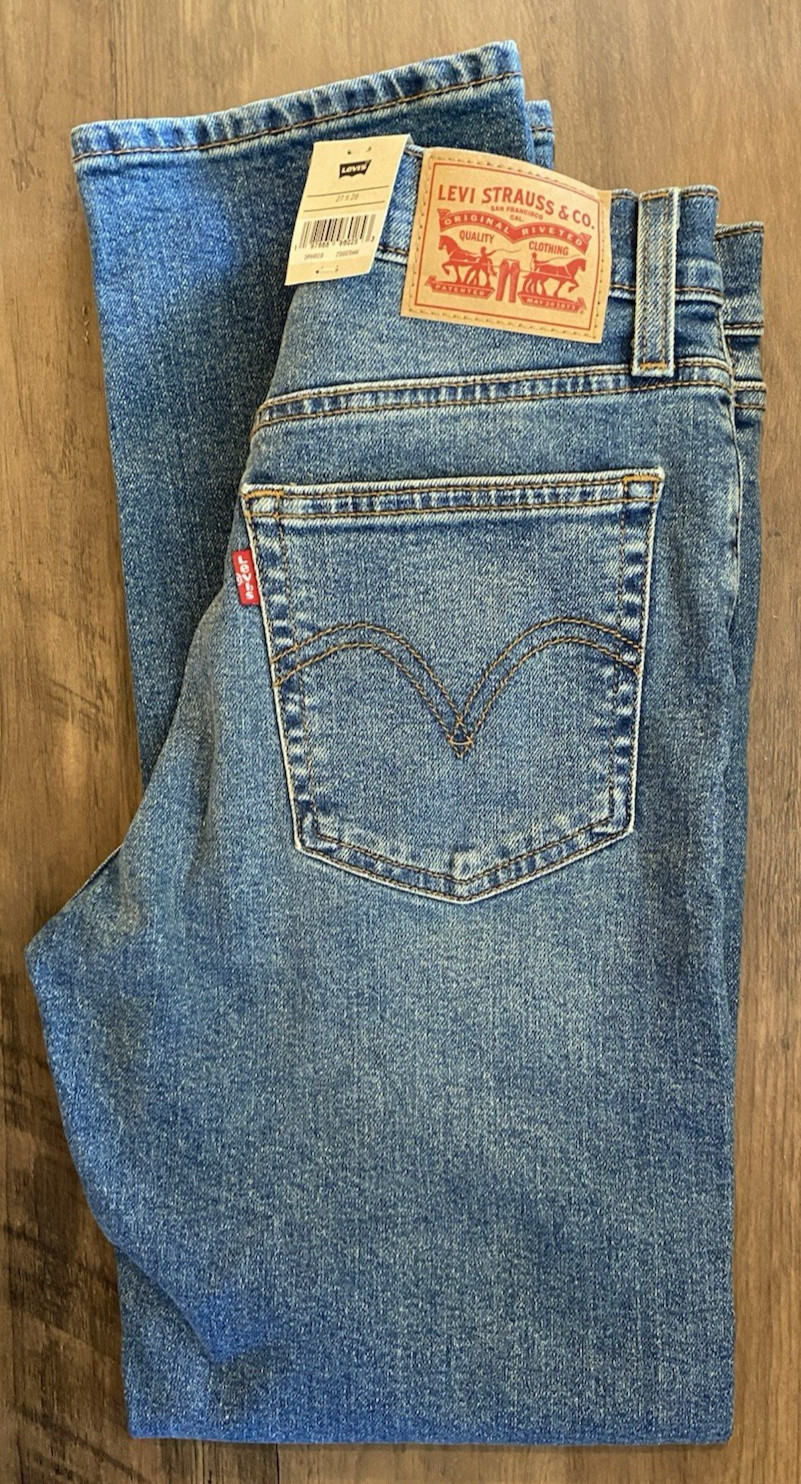 NEW LEVI'S Wedgie Straight LEG Button Fly JEANS Denim Ankle 27 X 28 HIGH RISE thumbnail 3