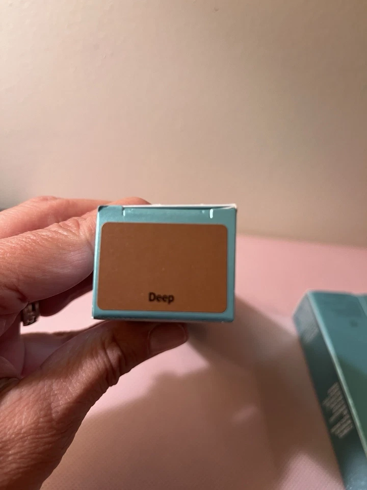 IT Cosmetics CC ‘DEEP’ Oil-Free Matte SPF 40 Poreless Cream - 4 Pack! - Image 3 of 3