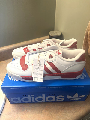 adidas Rivalry Low Cloud White/Team Power Red Leather Men s Sneakers GZ9793
