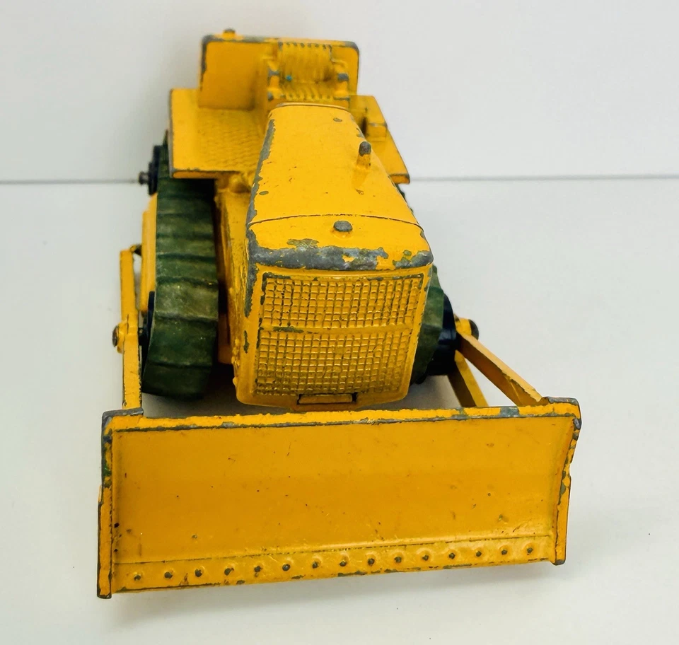 Vintage 1950s Lesney Matchbox #18 Caterpillar D8 Bulldozer Original Tracks - Image 3 of 4