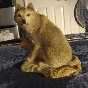 Living Stone The Sentry Wolf Figurine Large 1994