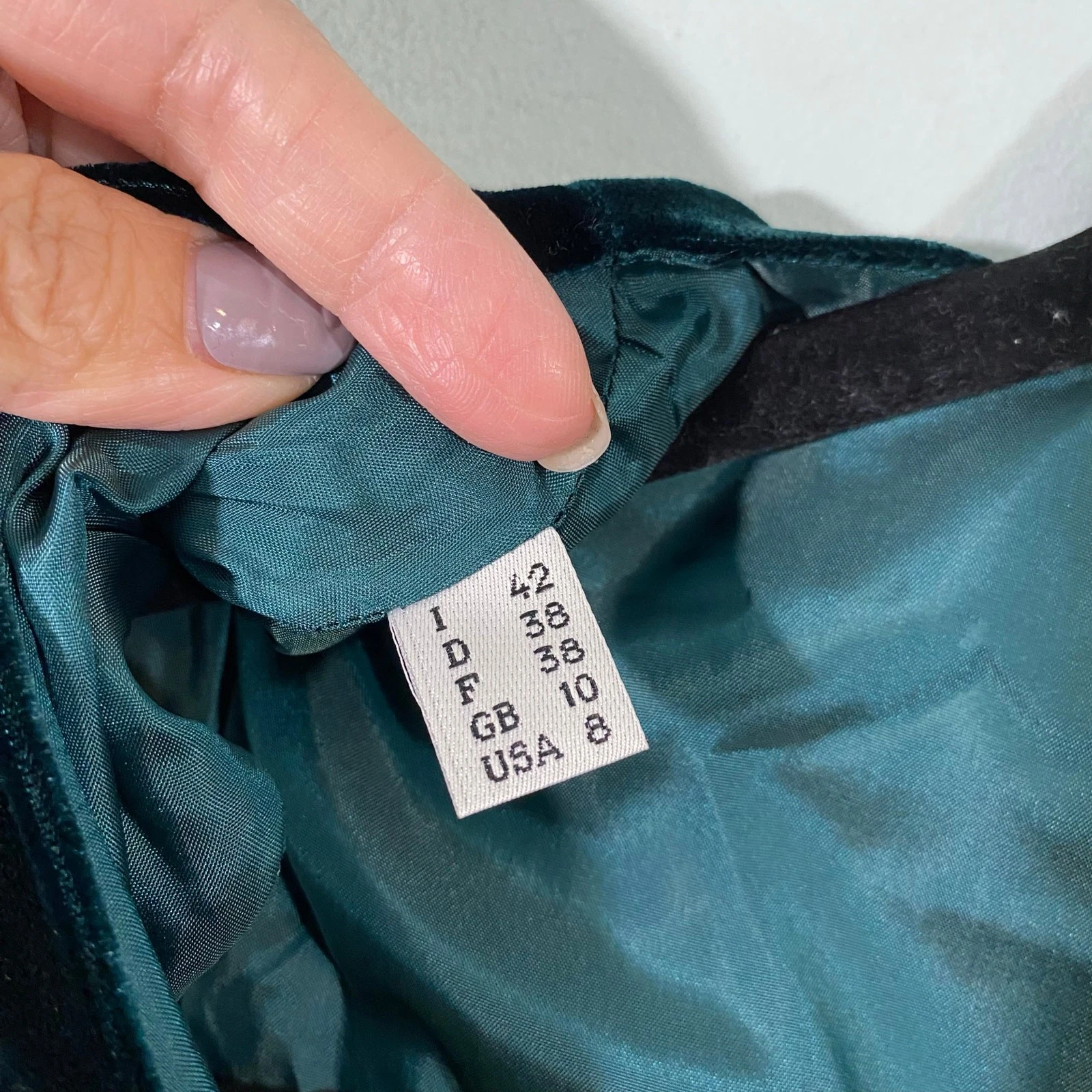 Abito Moschino economico e chic verde scollo a V velluto hi lo orlo tg 8 Fairy Holiday