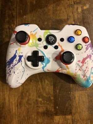 EasySMX KC-8236  wireless game controller with a ''Dazzle Color'' paint Theme