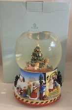 PartyLite P7655 Christmas Morning Musical Tealight Snow Globe ~ O Christmas Tree