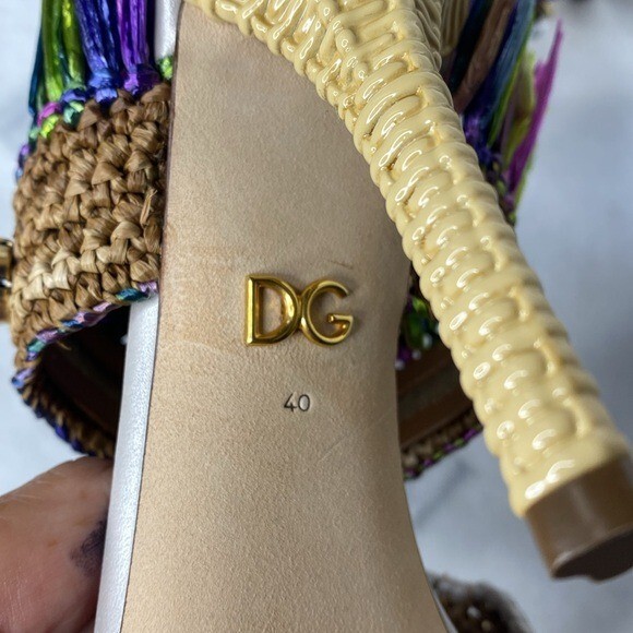 サンダル・ミュール DOLCE&GABBANA RAFFIA SLIDE SANDALS WITH FRINGES Raffia sliders in Beige for Women | Dolce&Gabbana® US
