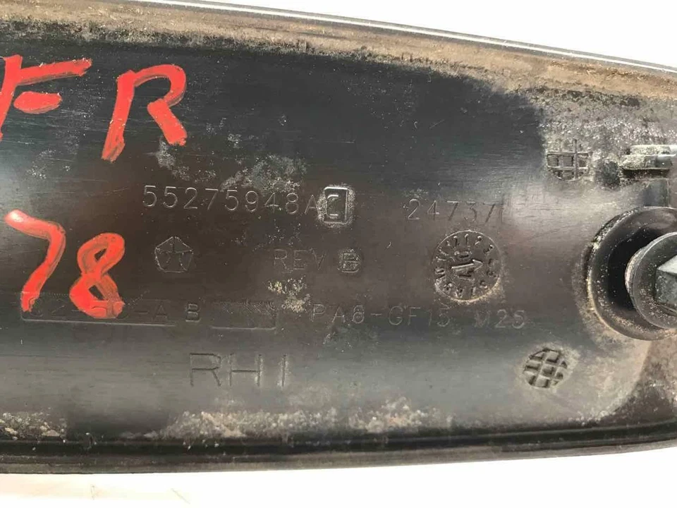 Manija de puerta exterior del lado del pasajero delantero derecho MITSUBISHI RAIDER 2007 2006-2008 Foto 4 de 4