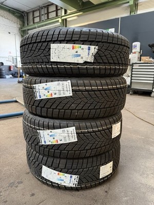 4x Goodyear UltraGrip Performance 215/55 R18 95 T Seal TEC NEU DOT 2124 / 2125