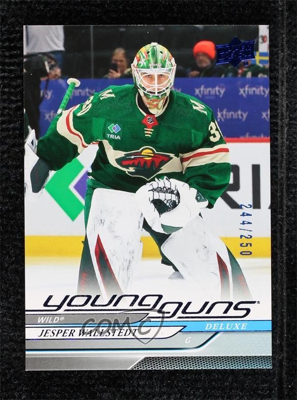 2024-25 Upper Deck Series 1 Young Guns Deluxe 244/250 Jesper Wallstedt #202 e9p