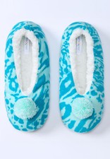 Dreams Co. Plus Size Pom Pom Slipper
