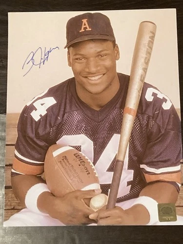 Bo Jackson Autographed ”Signed 8x10 Photo,  COA . HOF