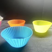 Multicolor Silicone Round Cupcake Liners Set of 12 Dishwasher  Oven Safe
