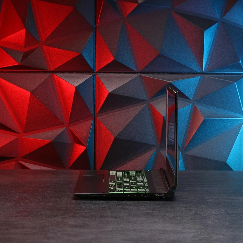 HP Pavilion 15 computer portatile da gioco // Ryzen 5 5600H, GTX 1650, 8 GB RAM, 512 GB SSD - Immagine 3 di 4