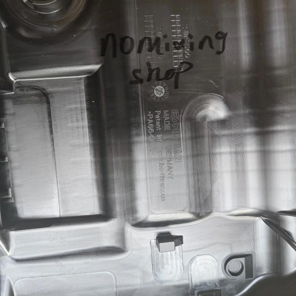 Pan de aceite de transmisión ZF fabricante de equipos originales con filtro para Audi S8 SQ7 RSQ8 Urus Cayenne 4.0T Foto 4 de 4