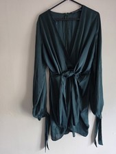 Brand New Pretty Little Thing Size 6 Mini Party Dress Open Sleeves 