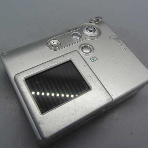 Minolta Dimage X31 3.2MP Compact Digital Camera Silver Tested - Picture 5 of 9