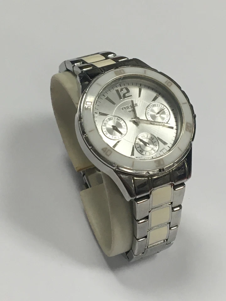 Reloj Pulsar PP6021 Damas Cronógrafo Esfera Plateada Acero Inoxidable y Blanco 50M Foto 3 de 4