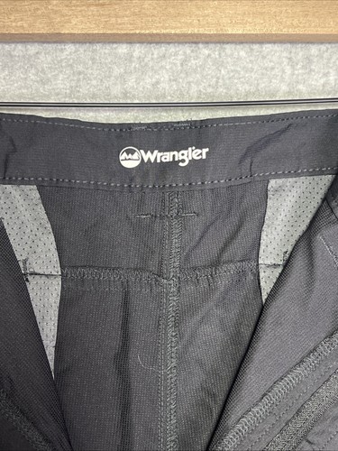NWT Wrangler Classic Flex Waistband Black Shorts Men’s Size 48 - Picture 5 of 12