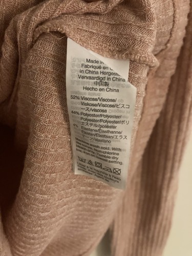 J. Crew Women’s Puff-sleeve V-neck top in soft rib NWT Size Medium Long Sleeve - Picture 4 of 5